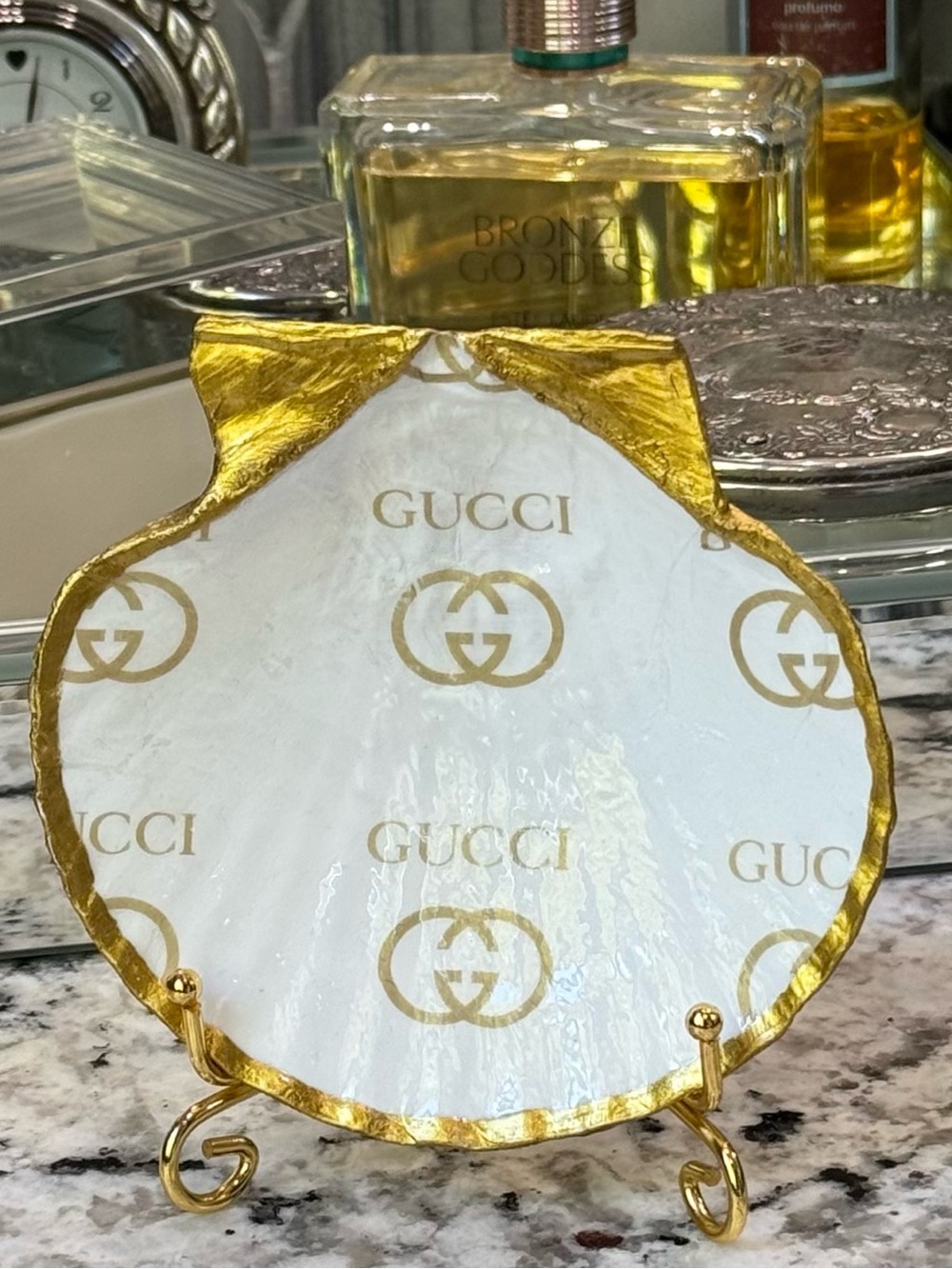 Hand Crafted GUCCI Trinket Shell Dish 5”